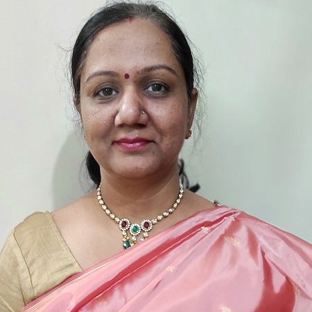 Dr. Leena Khanna